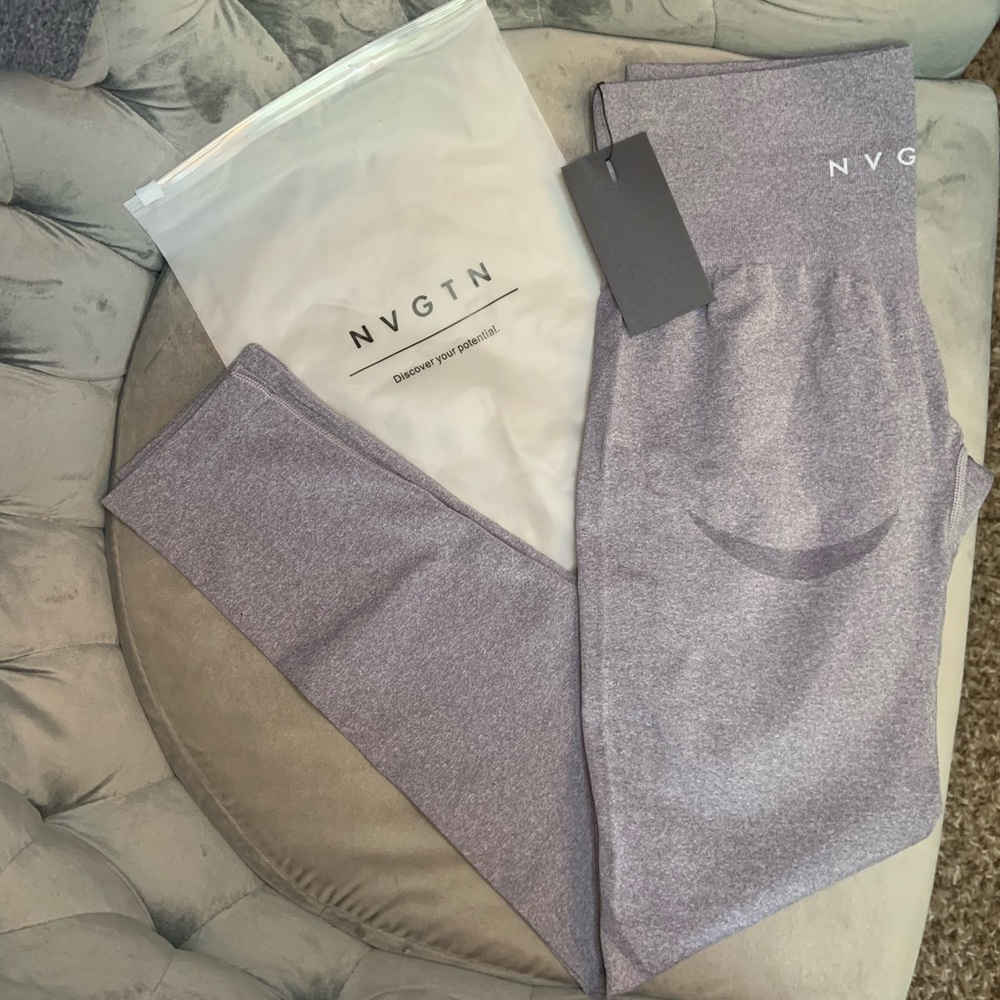 ✖️ NVGTN Grey Seamless Leggings ✖️